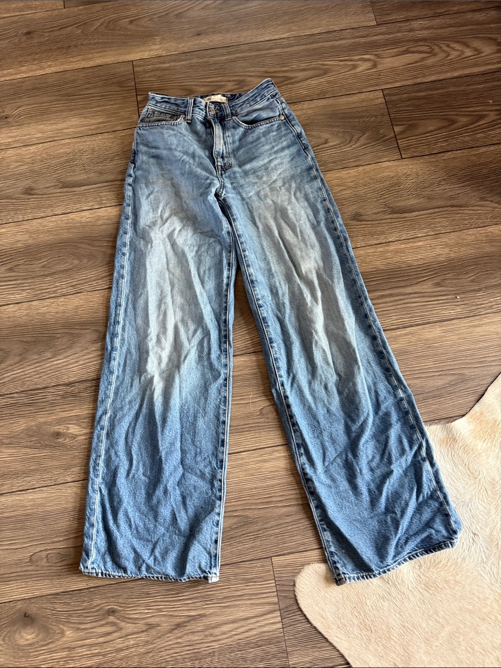 Madewell curvy wide leg jeans super comfy and flattering size 23